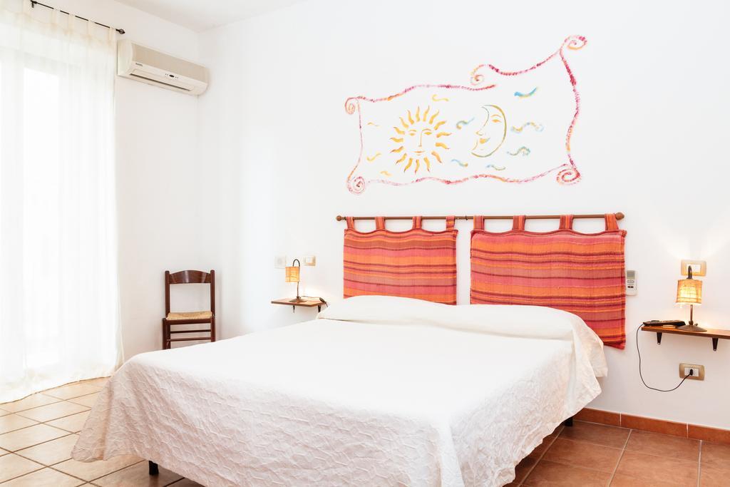 La Mezzanella Guesthouse Porto Torres Quarto foto