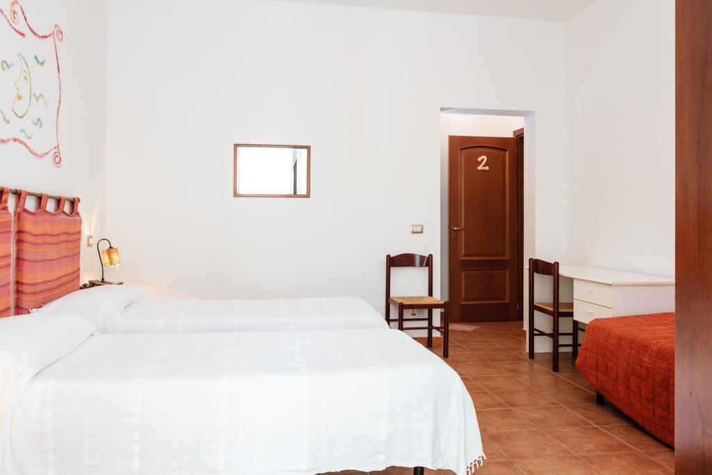 La Mezzanella Guesthouse Porto Torres Quarto foto