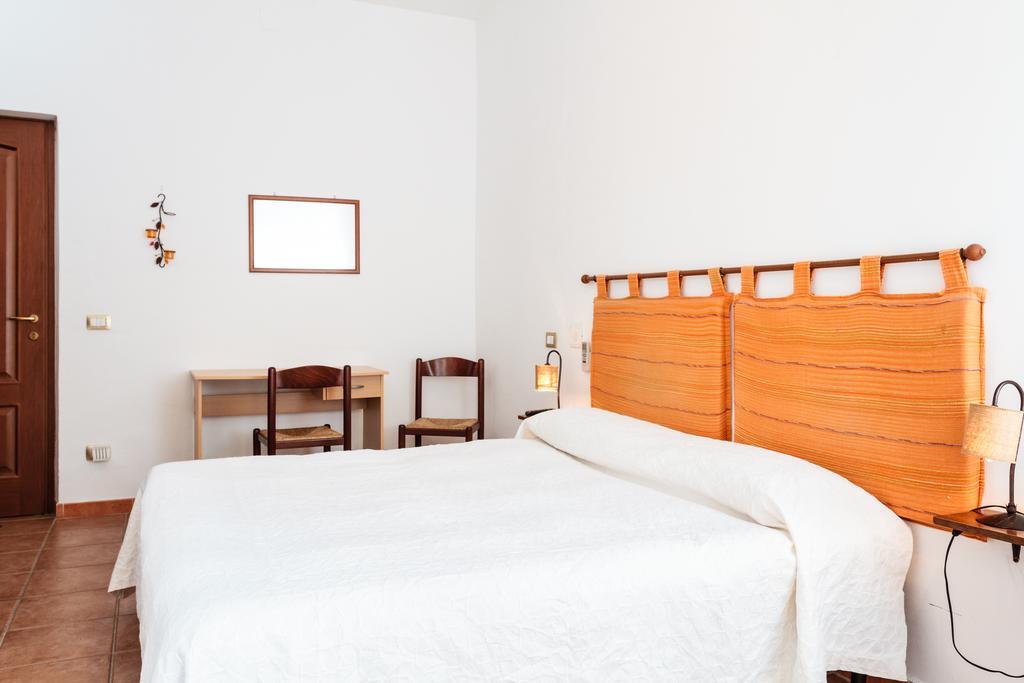 La Mezzanella Guesthouse Porto Torres Quarto foto